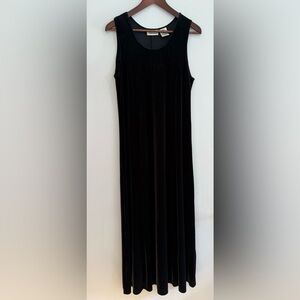 Black Velvet Stretch Maxi Dress Vintage Princess seams size Medium